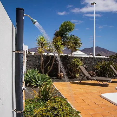 Captivating 2-bed In * Playa Blanca (Lanzarote)