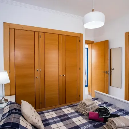 Captivating 2-bed In Playa Blanca (Lanzarote)